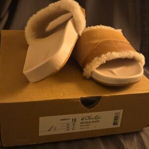 Olukai Ho’ala slides fur lined leather Women's Tan Slide Sandals‎ size 10 NIBWOT